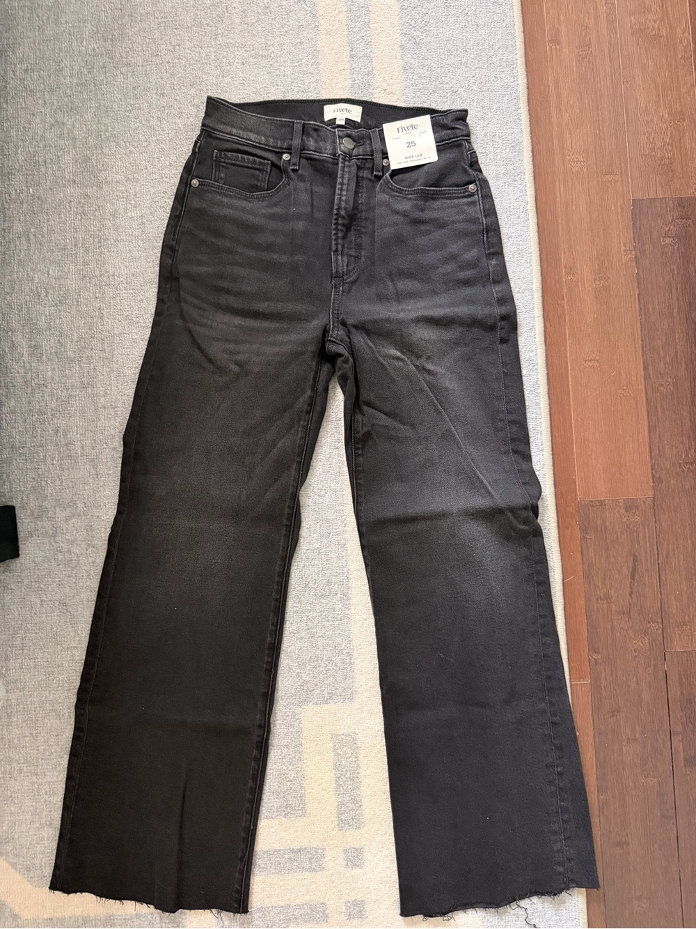 LOFT Rivete Fresh Cut High Rise Wide Leg Jeans in Noir Wash - Picture 4 of 10